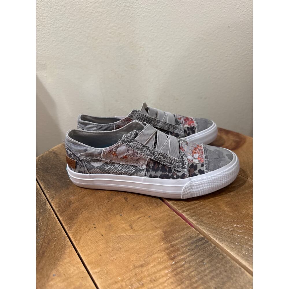 Blowfish Malibu Women's Marley slip-on sneakers size 6 new